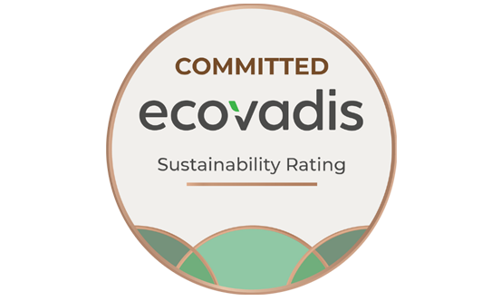Ein rundes Emblem mit "COMMITTED" oben, "ecovadis" in der Mitte und "Sustainability Rating" darunter.